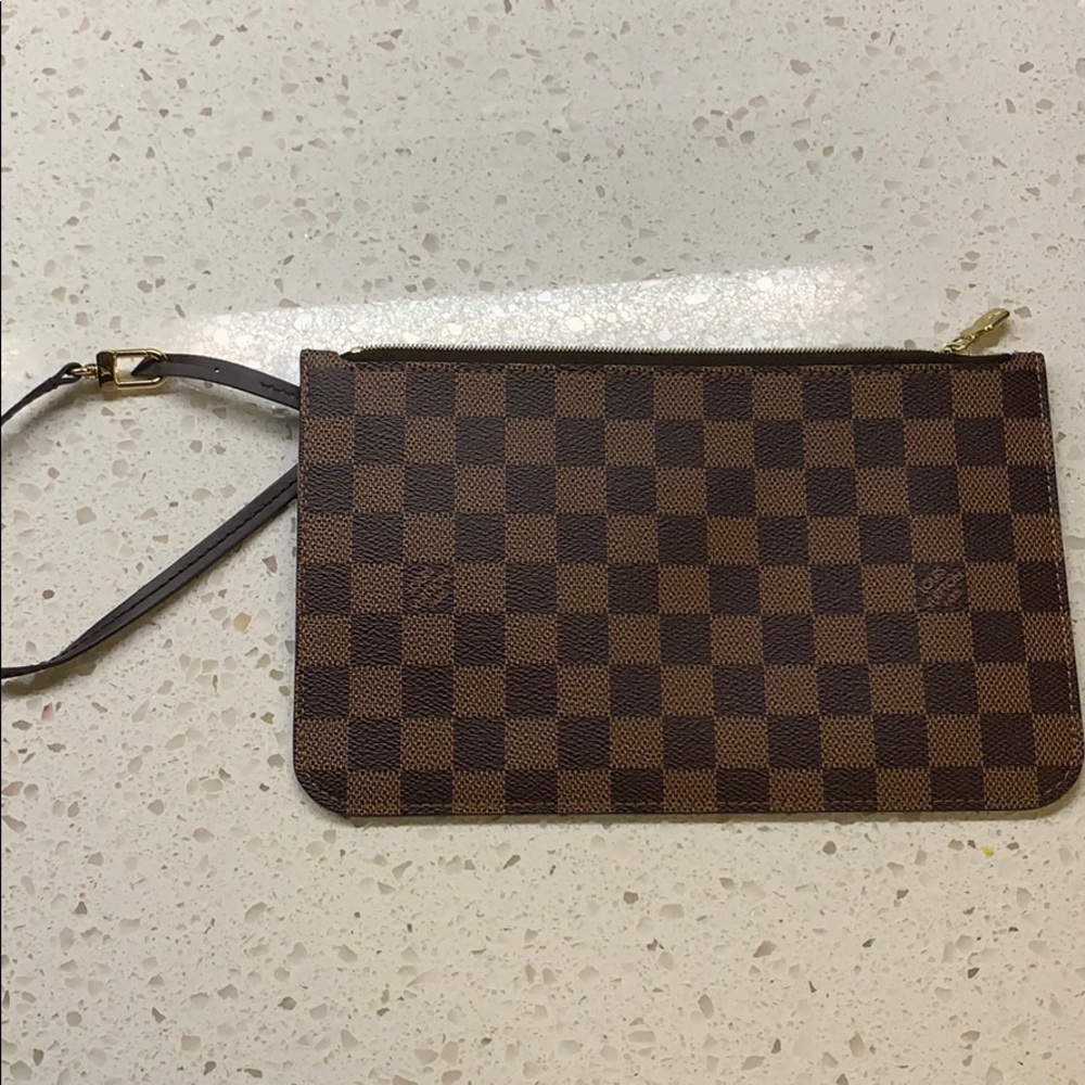 Louis Vuitton Neverfull Clutch